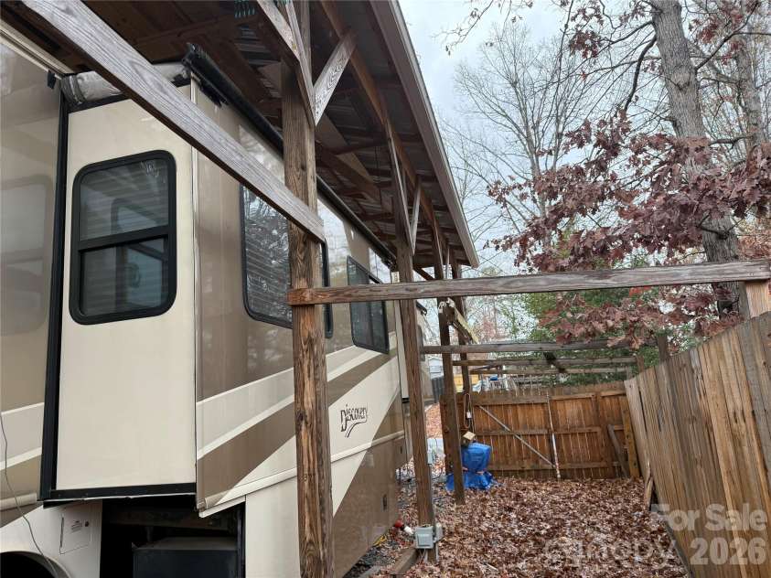 116 Muskhogean Way, Mount Gilead, NC 27306.  MLS# CAR4328342, YatesRealty ID 5362. 