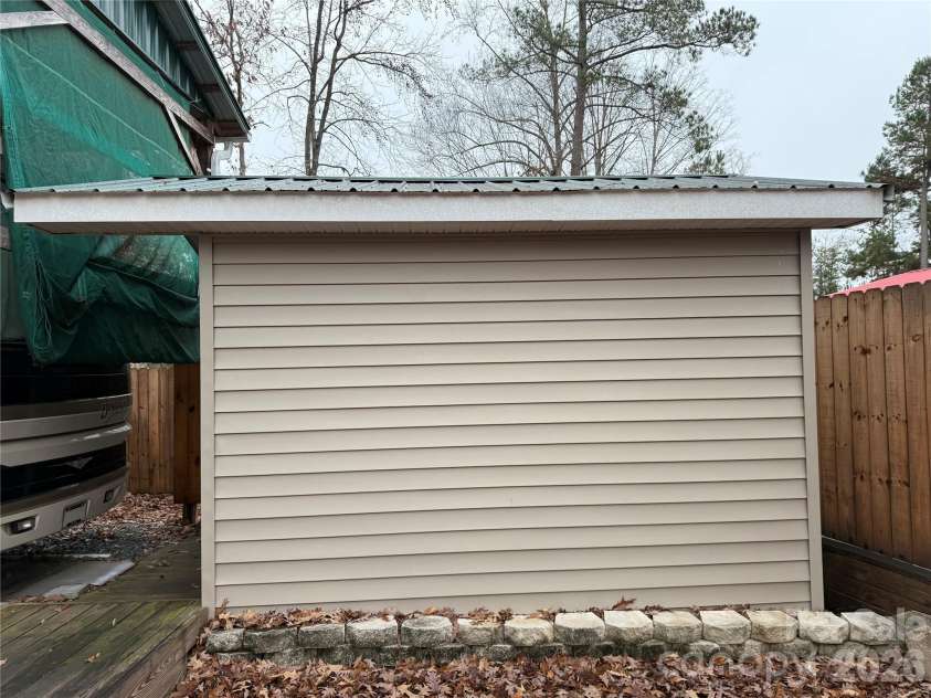 116 Muskhogean Way, Mount Gilead, NC 27306.  MLS# CAR4328342, YatesRealty ID 5362. 