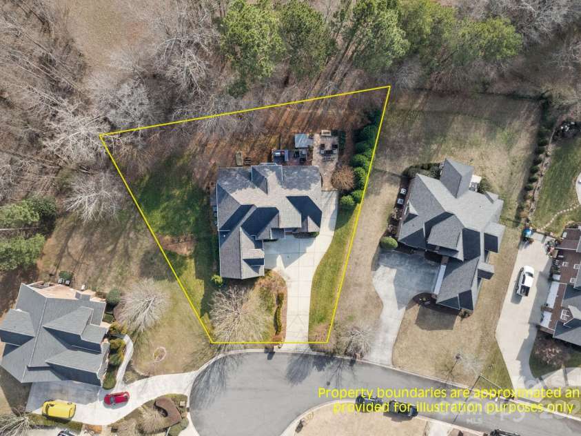 2012 Tomshire Drive, Gastonia, NC 28056.  MLS# CAR4131754, YatesRealty ID 5362. 