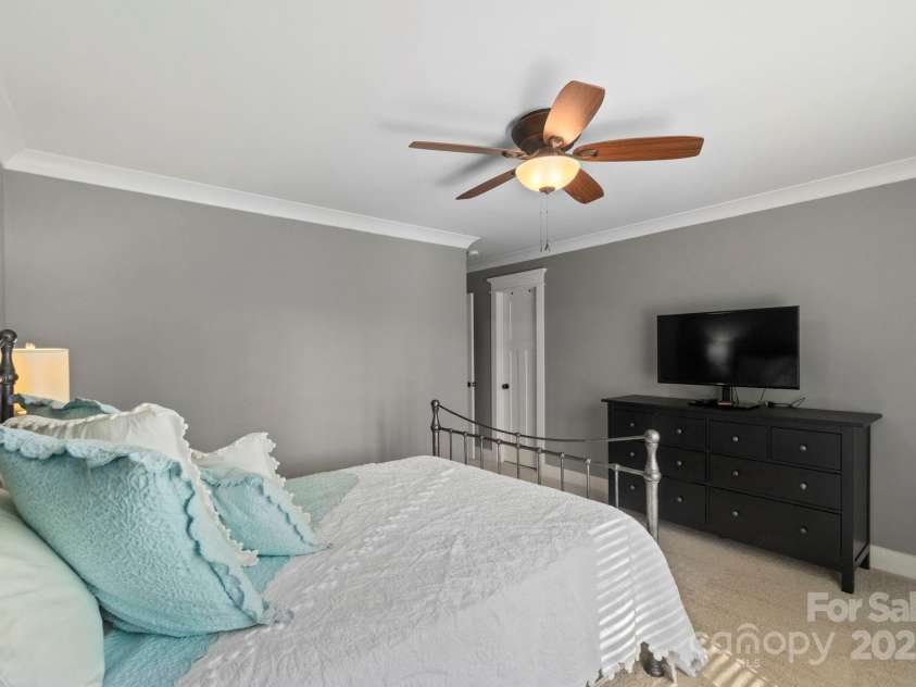 2012 Tomshire Drive, Gastonia, NC 28056.  MLS# CAR4131754, YatesRealty ID 5362. 