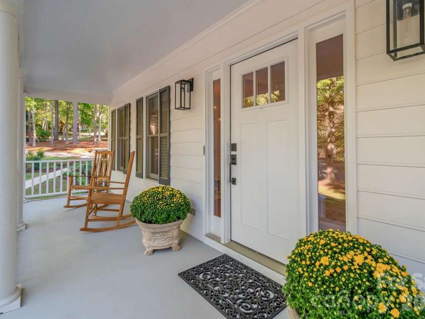 211 Pat Stough Lane, Davidson, NC 28036.  MLS# CAR4429615, YatesRealty ID 53623. 