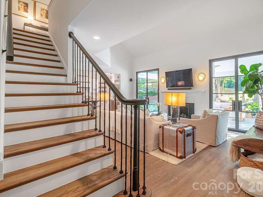 211 Pat Stough Lane, Davidson, NC 28036.  MLS# CAR4429615, YatesRealty ID 53623. 