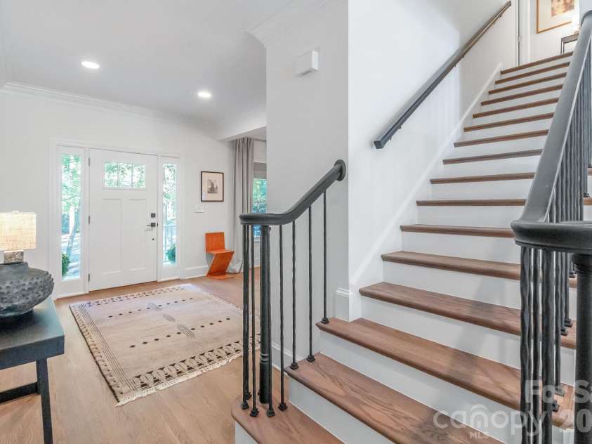 211 Pat Stough Lane, Davidson, NC 28036.  MLS# CAR4429615, YatesRealty ID 53623. 