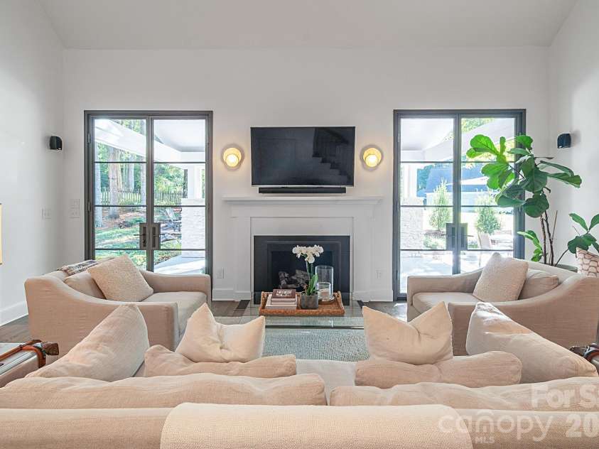 211 Pat Stough Lane, Davidson, NC 28036.  MLS# CAR4429615, YatesRealty ID 53623. 