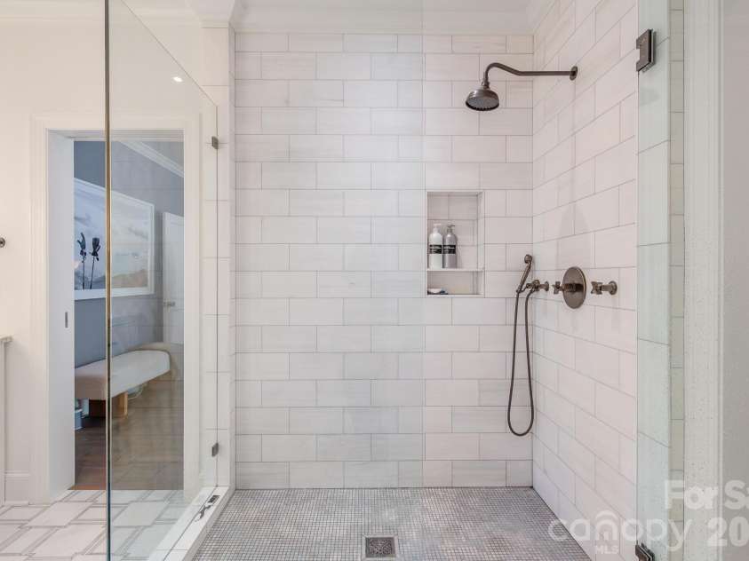 211 Pat Stough Lane, Davidson, NC 28036.  MLS# CAR4429615, YatesRealty ID 53623. 