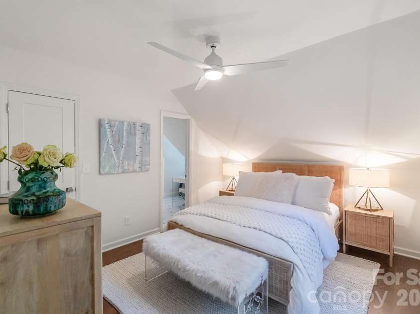 211 Pat Stough Lane, Davidson, NC 28036.  MLS# CAR4429615, YatesRealty ID 53623. 