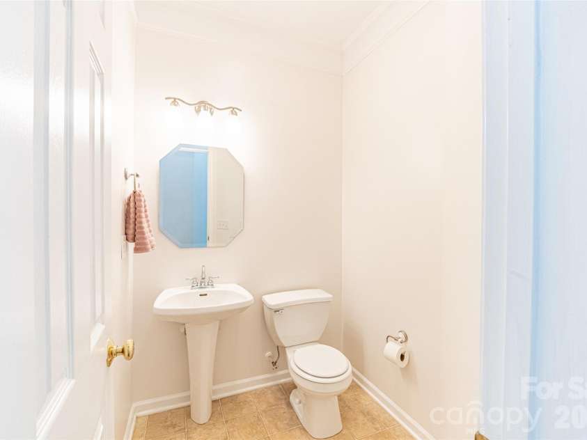 3109 Yates Mill Drive, Concord, NC 28027.  MLS# CAR4425009, YatesRealty ID 53626. Half bathroom