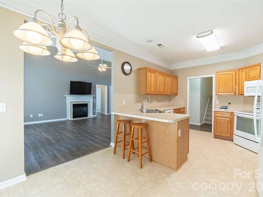 3109 Yates Mill Drive, Concord, NC 28027.  MLS# CAR4425009, YatesRealty ID 53626. Kitchen