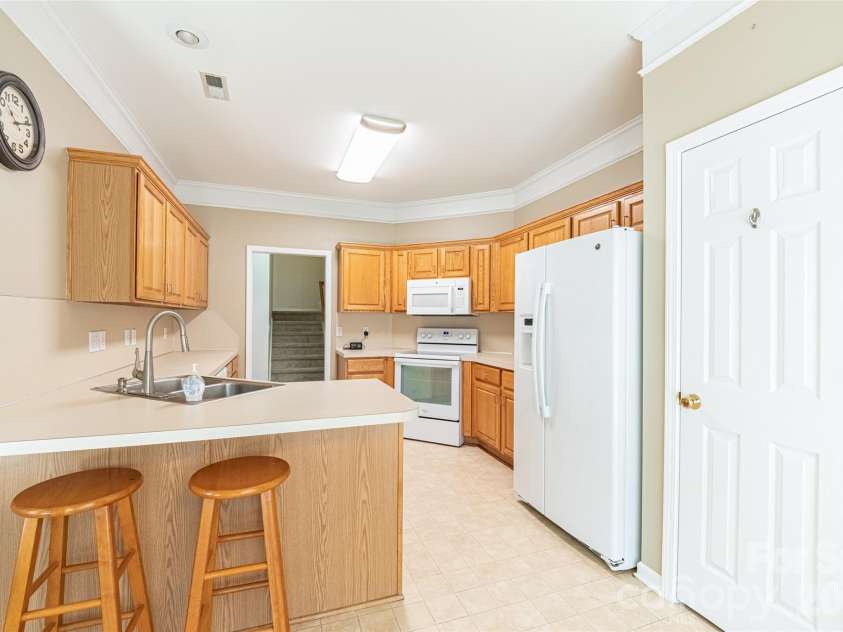 3109 Yates Mill Drive, Concord, NC 28027.  MLS# CAR4425009, YatesRealty ID 53626. Kitchen
