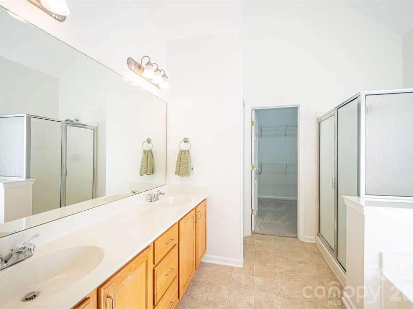 3109 Yates Mill Drive, Concord, NC 28027.  MLS# CAR4425009, YatesRealty ID 53626. Primary bathroom
