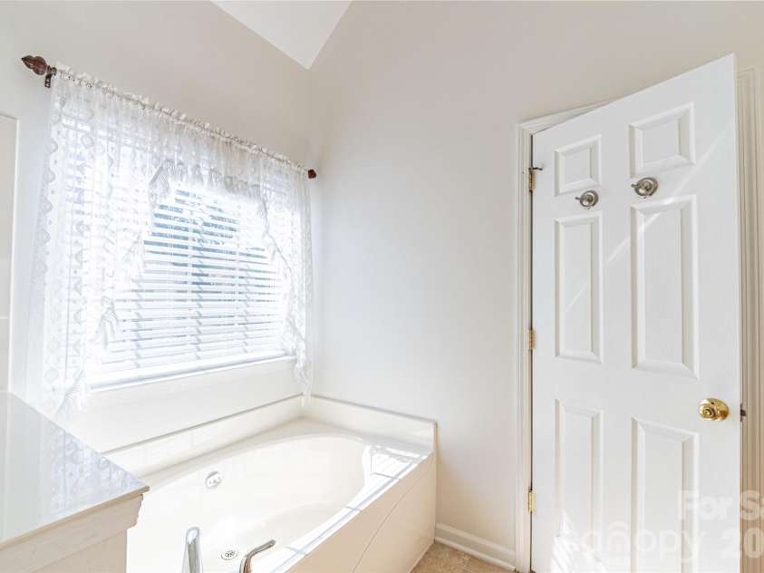 3109 Yates Mill Drive, Concord, NC 28027.  MLS# CAR4425009, YatesRealty ID 53626. Primary bathroom