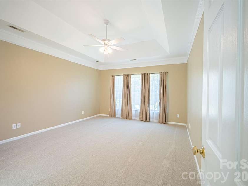 3109 Yates Mill Drive, Concord, NC 28027.  MLS# CAR4425009, YatesRealty ID 53626. Primary bedroom