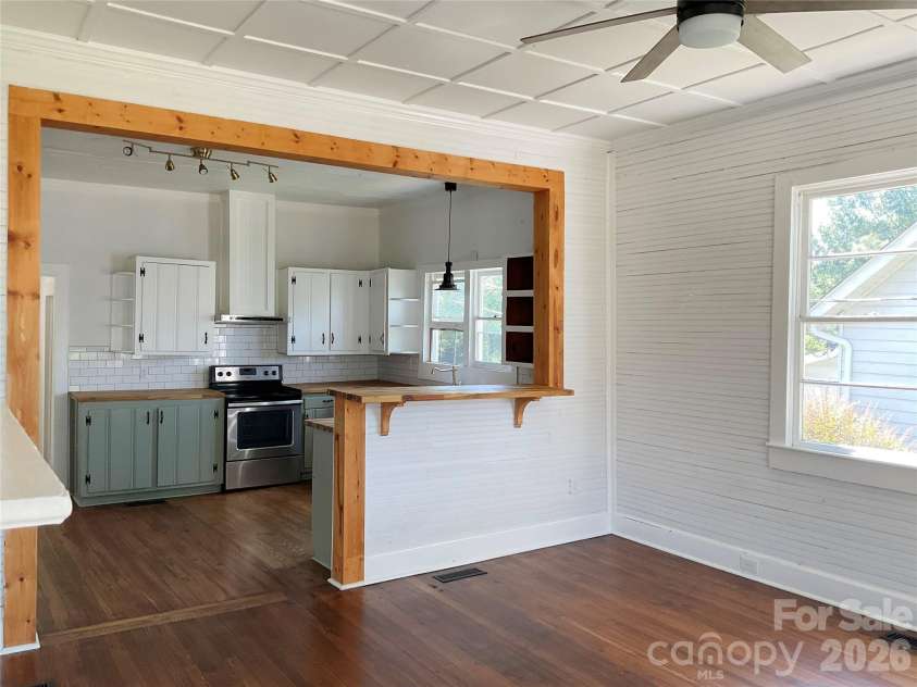 208 Ransom Street, Gastonia, NC 28052.  MLS# CAR4429633, YatesRealty ID 53629. 