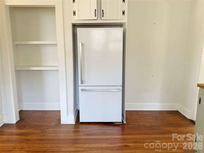 208 Ransom Street, Gastonia, NC 28052.  MLS# CAR4429633, YatesRealty ID 53629. 