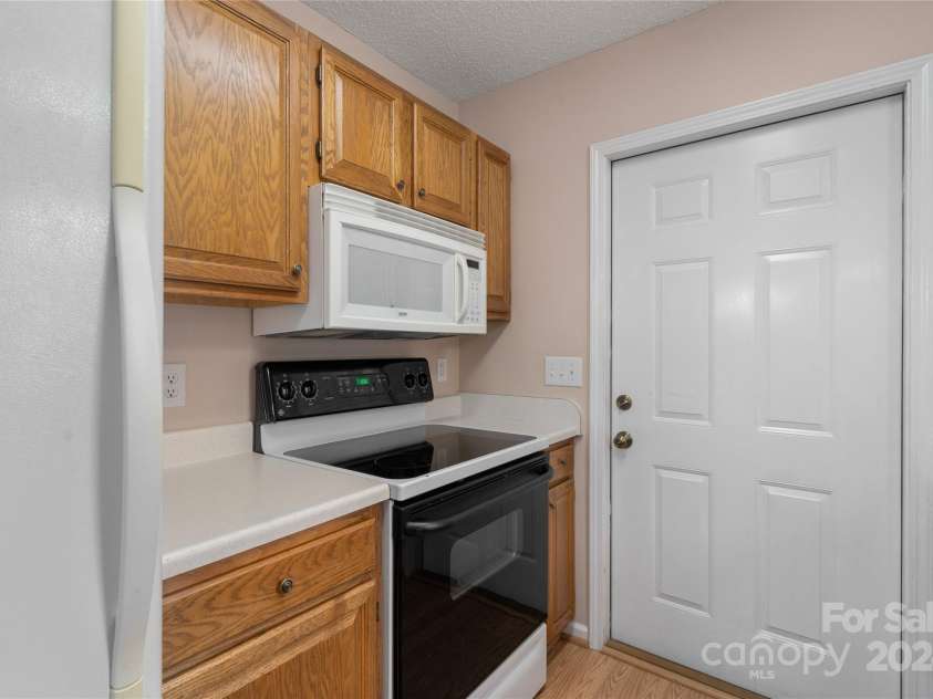 267 Rocky Mountain Way, Arden, NC 28704.  MLS# CAR4195301, YatesRealty ID 5363. 