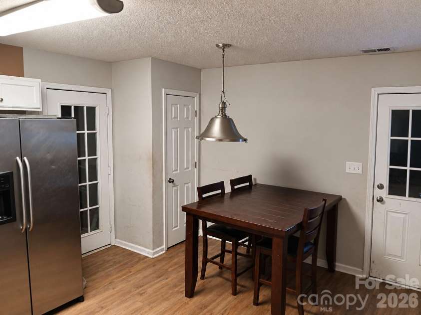 3513 Joel Turner Drive, Charlotte, NC 28216.  MLS# CAR4428071, YatesRealty ID 53630. 