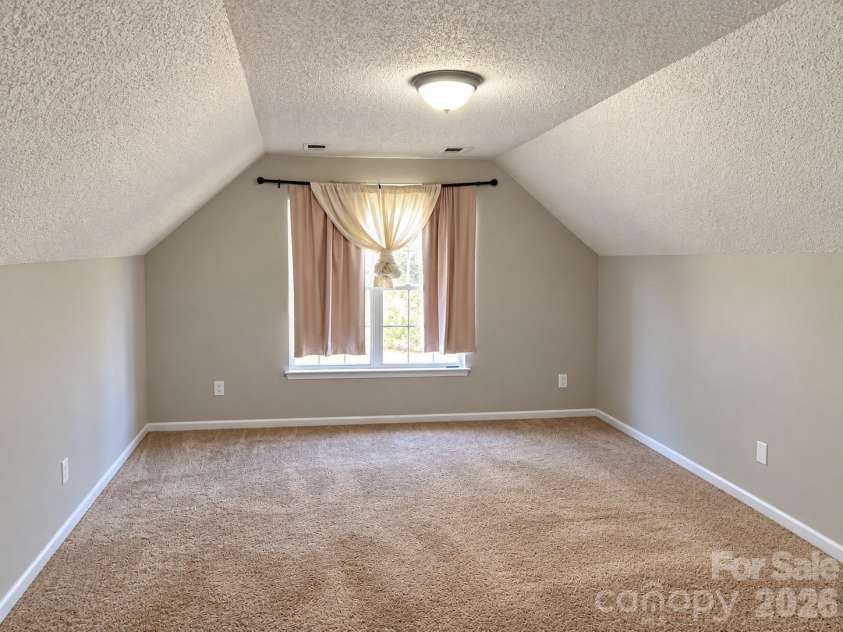 3513 Joel Turner Drive, Charlotte, NC 28216.  MLS# CAR4428071, YatesRealty ID 53630. 