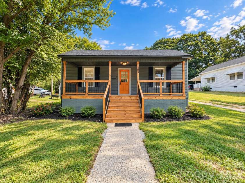 303 Rose Avenue, Kannapolis, NC 28083.  MLS# CAR4429536, YatesRealty ID 53631. 