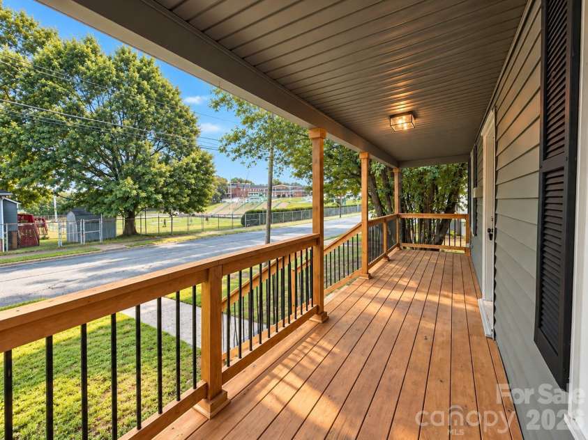 303 Rose Avenue, Kannapolis, NC 28083.  MLS# CAR4429536, YatesRealty ID 53631. 
