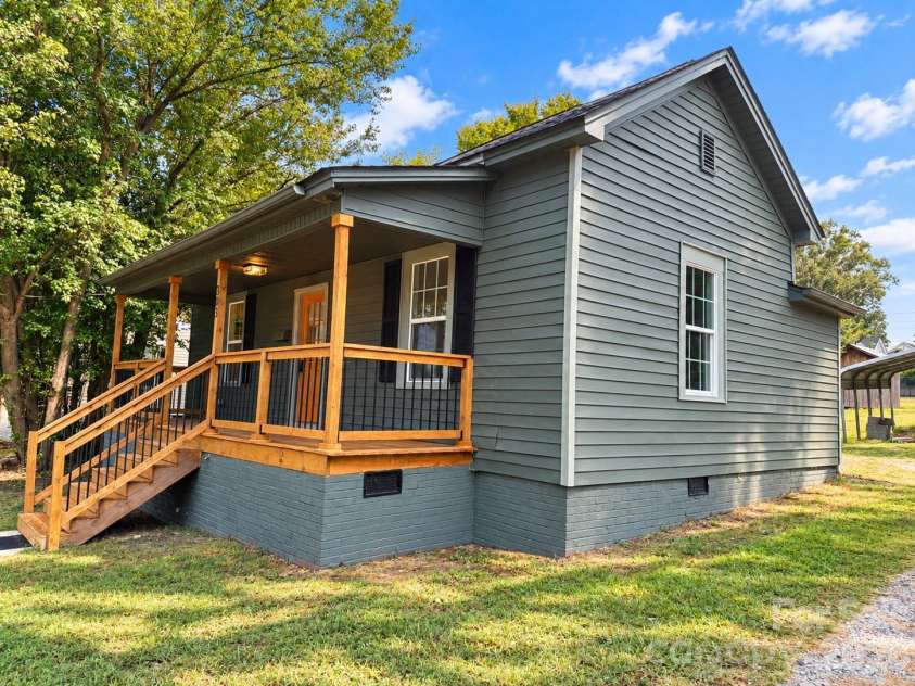 303 Rose Avenue, Kannapolis, NC 28083.  MLS# CAR4429536, YatesRealty ID 53631. 