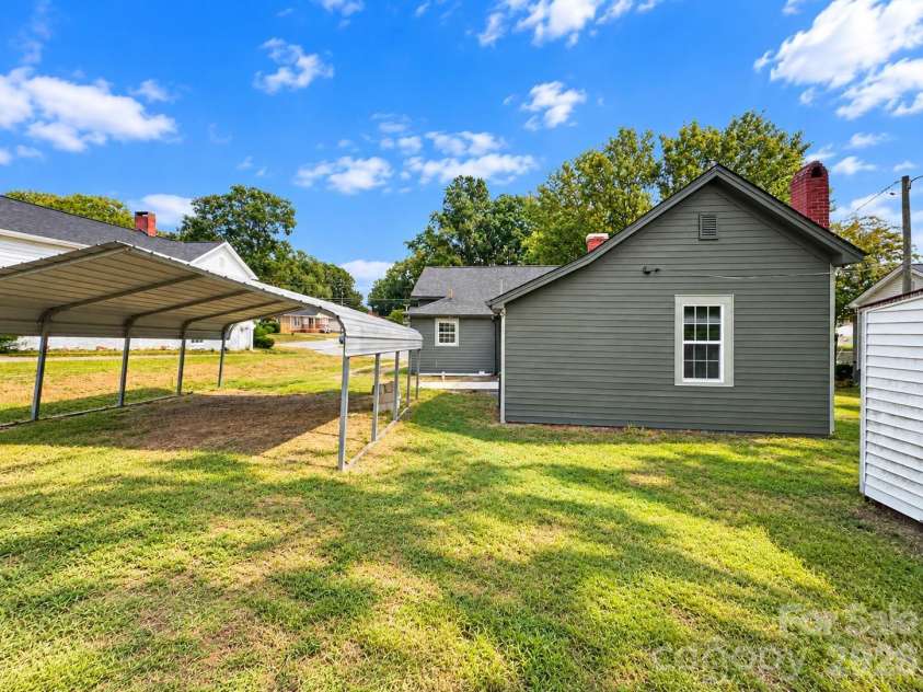 303 Rose Avenue, Kannapolis, NC 28083.  MLS# CAR4429536, YatesRealty ID 53631. 