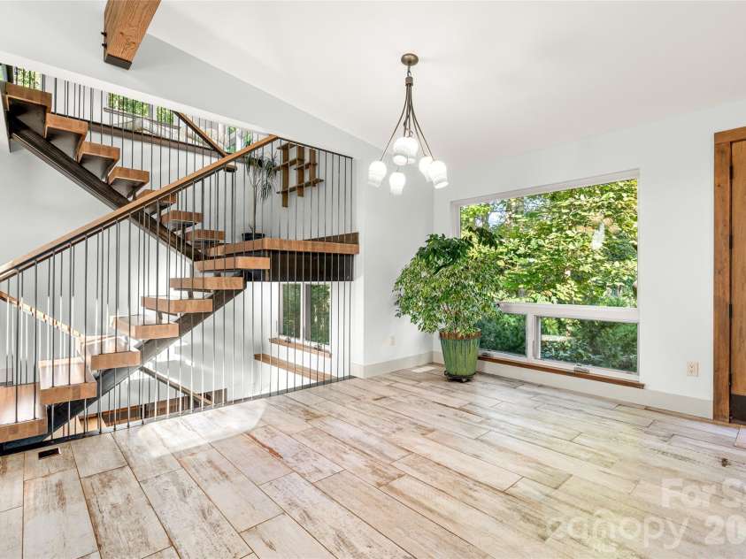 34 Bee Balm Way, Asheville, NC 28804.  MLS# CAR4420482, YatesRealty ID 53633. 