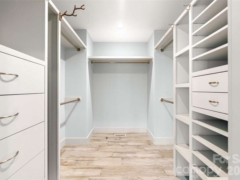 34 Bee Balm Way, Asheville, NC 28804.  MLS# CAR4420482, YatesRealty ID 53633. Large primary closet