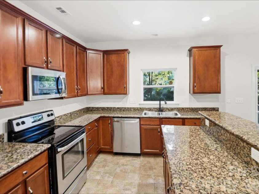 3041 Kilbeggan Drive, Clover, SC 29710.  MLS# CAR4429659, YatesRealty ID 53639. 