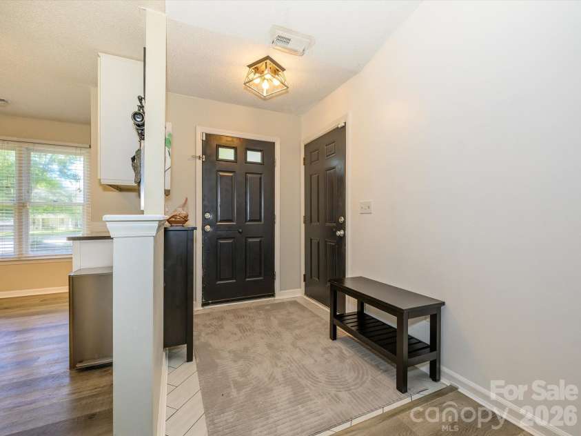 11127 Atrium Way, Matthews, NC 28105.  MLS# CAR4429454, YatesRealty ID 53644. 
