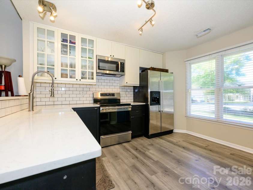 11127 Atrium Way, Matthews, NC 28105.  MLS# CAR4429454, YatesRealty ID 53644. 