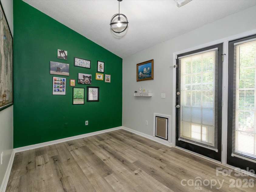 11127 Atrium Way, Matthews, NC 28105.  MLS# CAR4429454, YatesRealty ID 53644. 