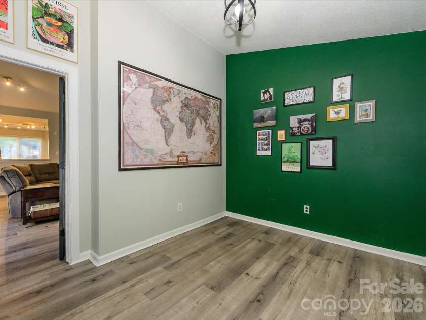 11127 Atrium Way, Matthews, NC 28105.  MLS# CAR4429454, YatesRealty ID 53644. 