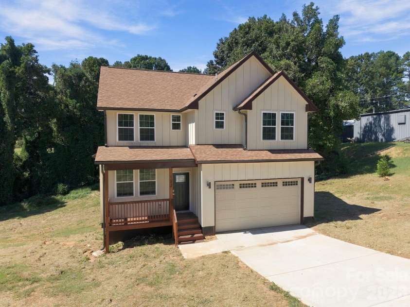 122 McCarver Road, Gastonia, NC 28056.  MLS# CAR4429631, YatesRealty ID 53646. 