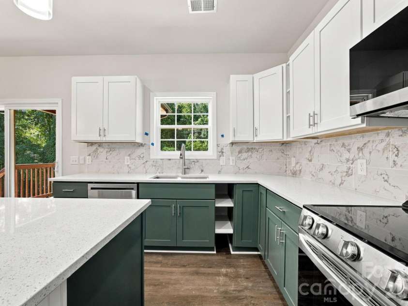 122 McCarver Road, Gastonia, NC 28056.  MLS# CAR4429631, YatesRealty ID 53646. 