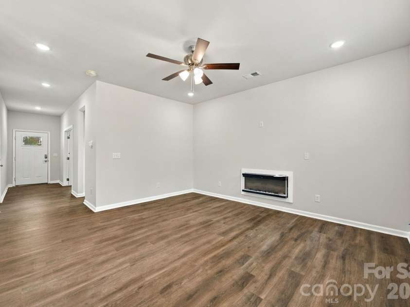122 McCarver Road, Gastonia, NC 28056.  MLS# CAR4429631, YatesRealty ID 53646. 