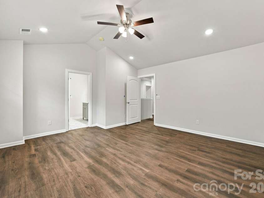 122 McCarver Road, Gastonia, NC 28056.  MLS# CAR4429631, YatesRealty ID 53646. 