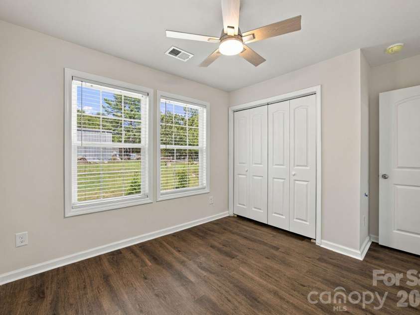 122 McCarver Road, Gastonia, NC 28056.  MLS# CAR4429631, YatesRealty ID 53646. 