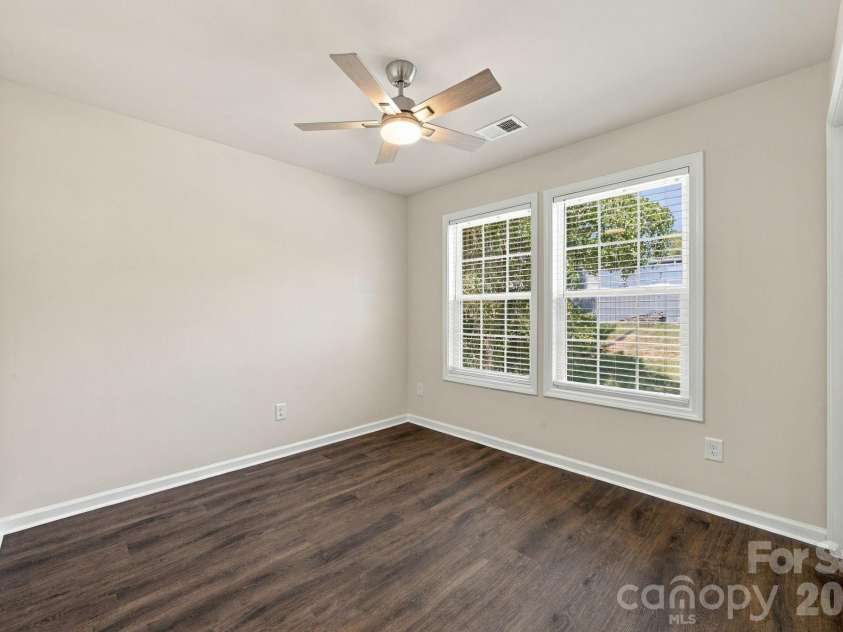 122 McCarver Road, Gastonia, NC 28056.  MLS# CAR4429631, YatesRealty ID 53646. 