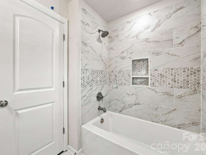 122 McCarver Road, Gastonia, NC 28056.  MLS# CAR4429631, YatesRealty ID 53646. 