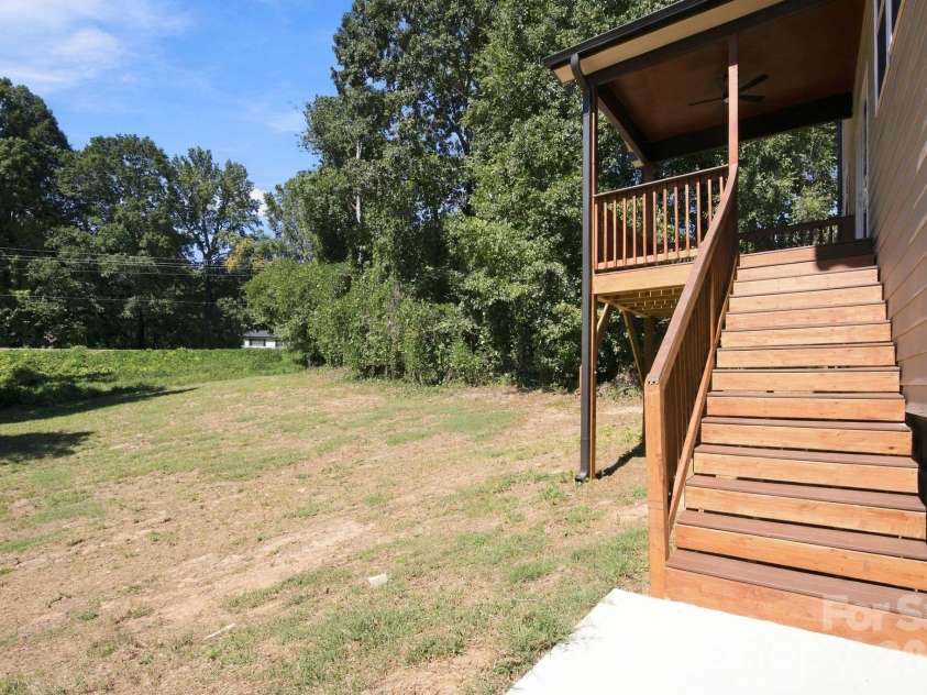 122 McCarver Road, Gastonia, NC 28056.  MLS# CAR4429631, YatesRealty ID 53646. 
