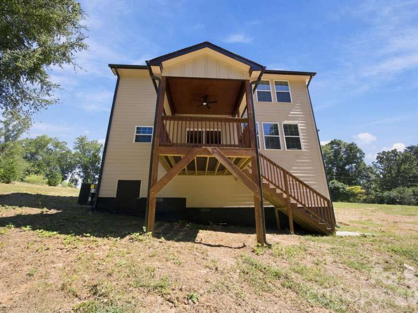 122 McCarver Road, Gastonia, NC 28056.  MLS# CAR4429631, YatesRealty ID 53646. 