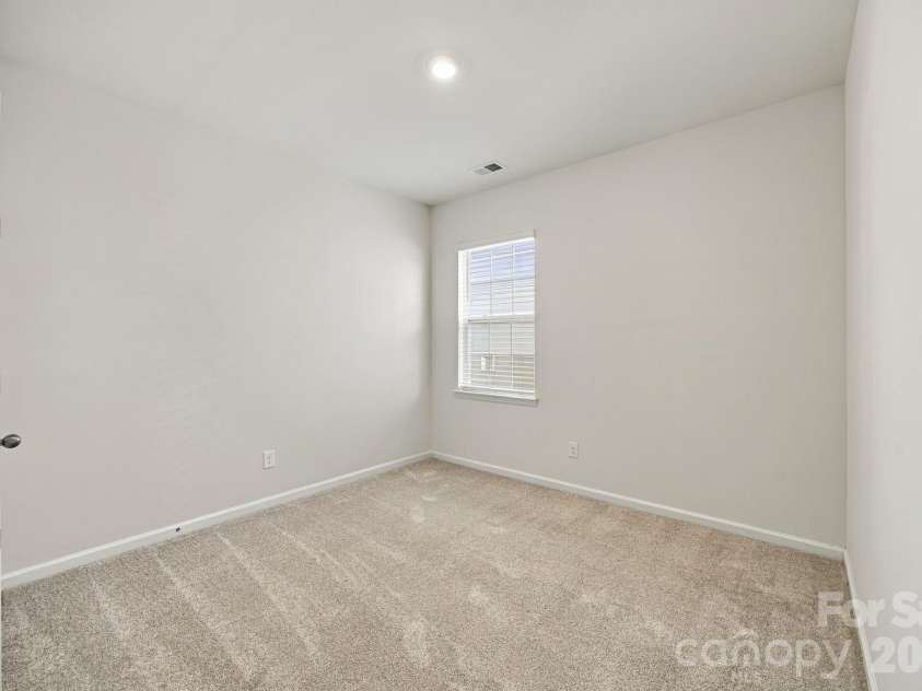 107 Meadow View Drive, Statesville, NC 28677.  MLS# CAR4429626, YatesRealty ID 53647. 