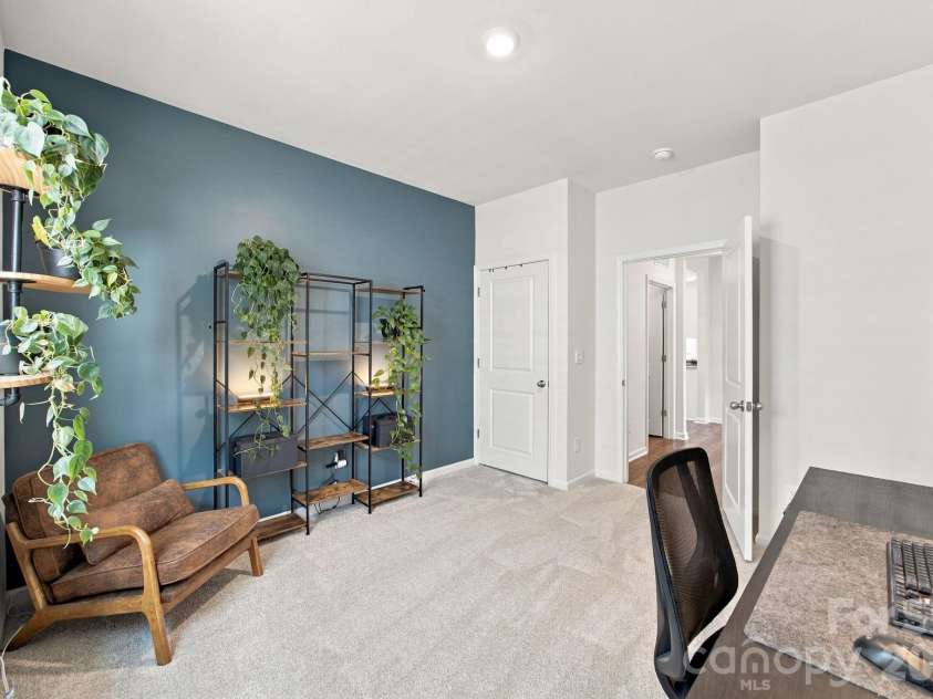 107 Meadow View Drive, Statesville, NC 28677.  MLS# CAR4429626, YatesRealty ID 53647. 