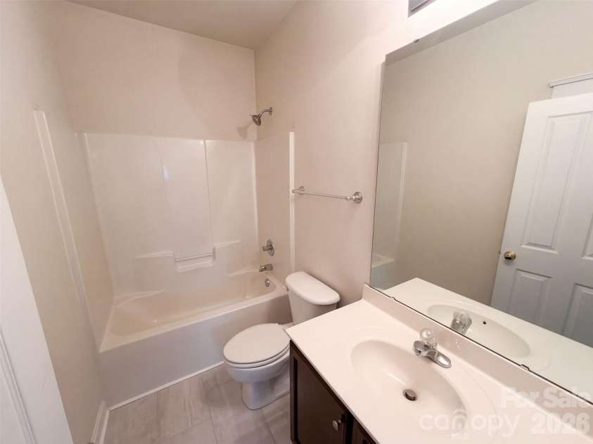 3926 Wilgrove Way Drive, Charlotte, NC 28213.  MLS# CAR4429675, YatesRealty ID 53648. 