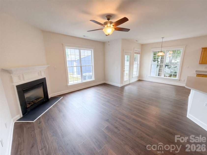 3926 Wilgrove Way Drive, Charlotte, NC 28213.  MLS# CAR4429675, YatesRealty ID 53648. 