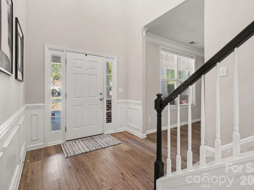 2540 Oakboro Lane, Charlotte, NC 28214.  MLS# CAR4428581, YatesRealty ID 53649. 