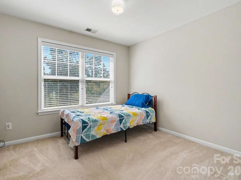 2540 Oakboro Lane, Charlotte, NC 28214.  MLS# CAR4428581, YatesRealty ID 53649. 