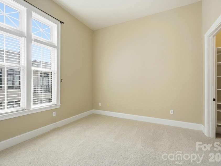 2810 Selwyn Avenue, Charlotte, NC 28209.  MLS# CAR4429543, YatesRealty ID 53652. Primary Bedroom