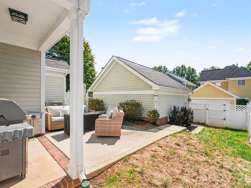 16526 Spruell Street, Huntersville, NC 28078.  MLS# CAR4426564, YatesRealty ID 53655. 