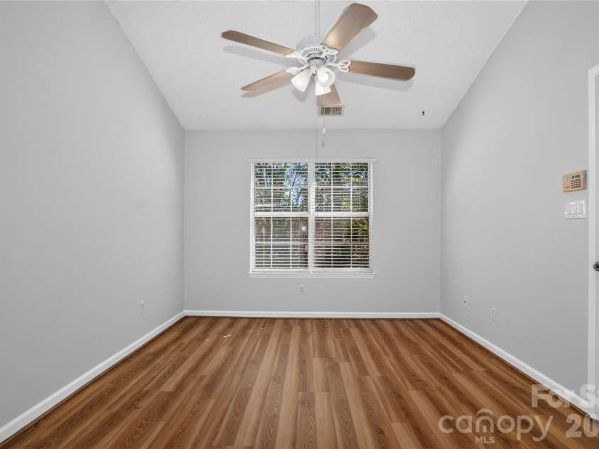 11108 White Stag Drive, Charlotte, NC 28269.  MLS# CAR4428946, YatesRealty ID 53659. 